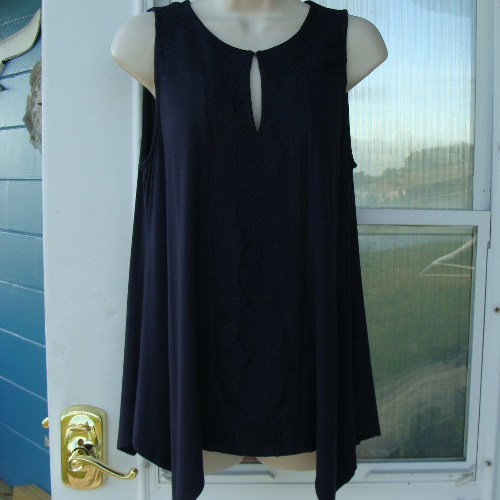 Adrianna Papel M blue embroidered sleeveless top New - Picture 8 of 14